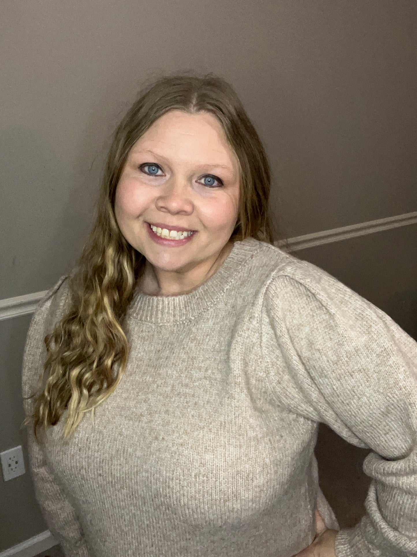 Izzy's Puffy Long Sleeve Sweater