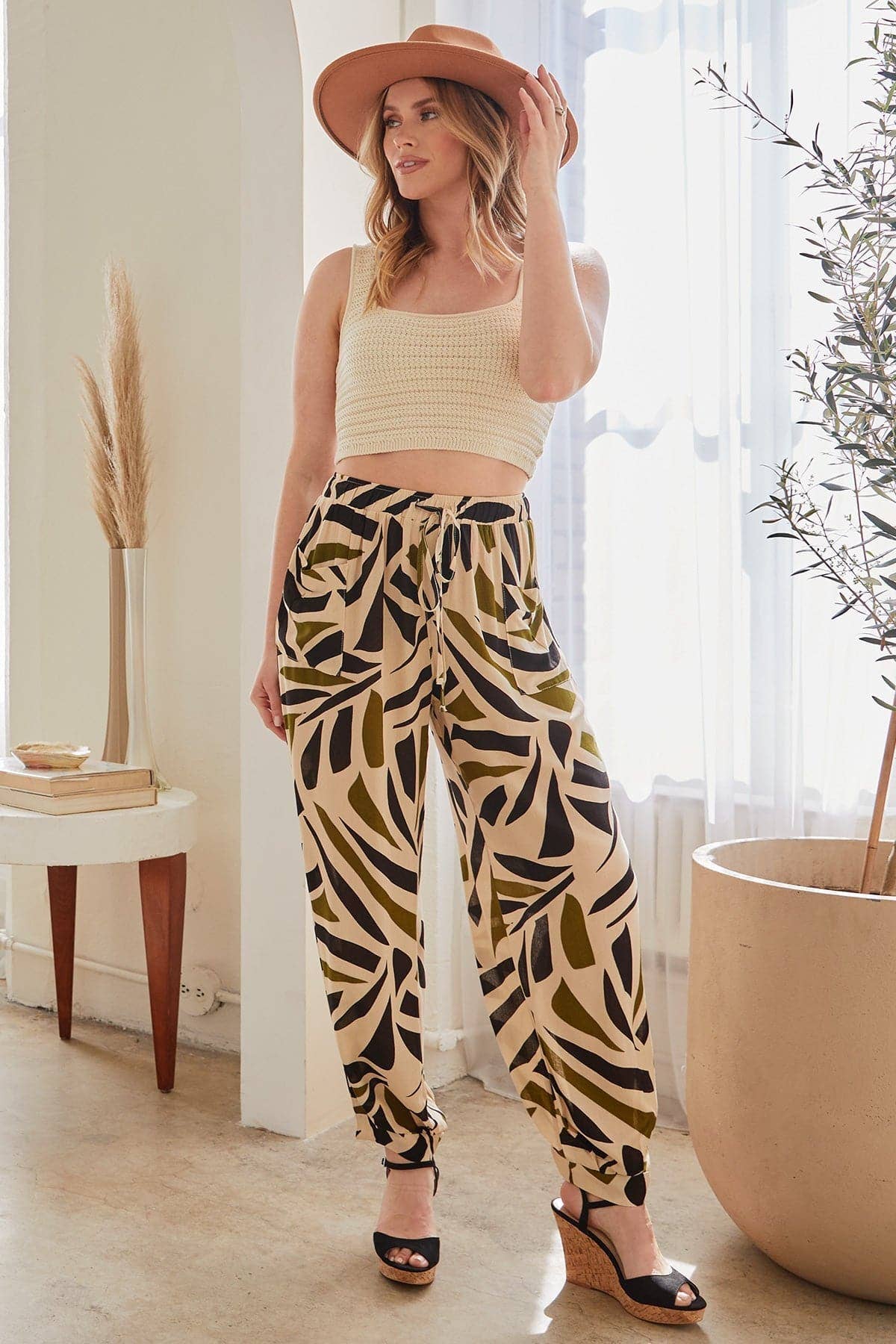 Cania's Drawstring Wide Jogger Pant