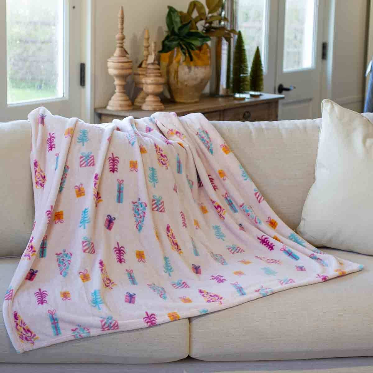 Twinkle Tree Throw Blanket