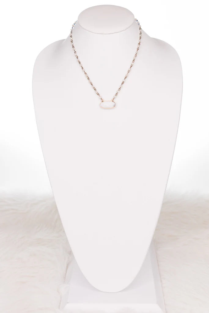 Hazel Necklace In Cream