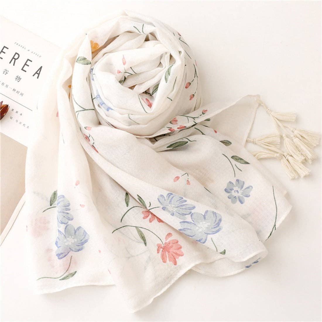 Scarvii - Elegant Floral Print Scarf