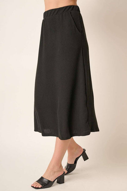 Beth's Ribbed Midi Skirt