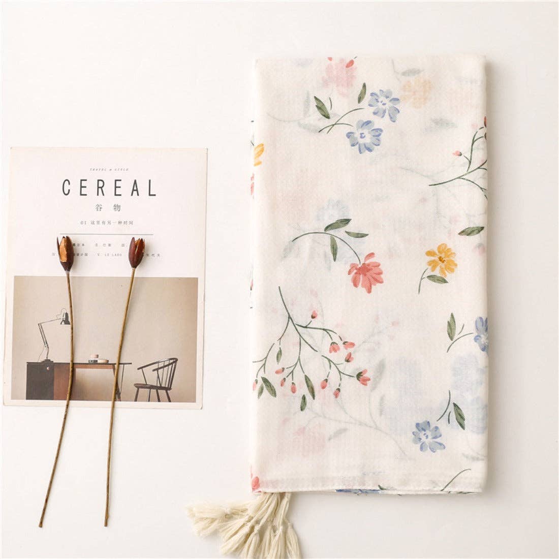 Scarvii - Elegant Floral Print Scarf