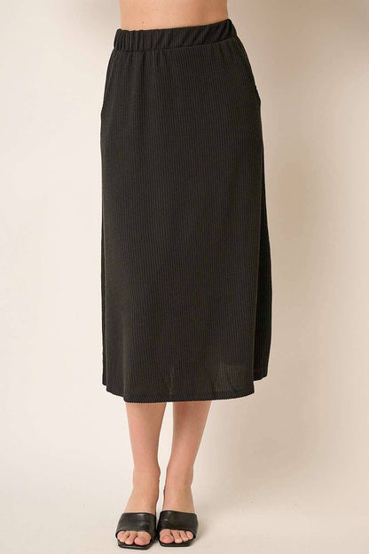 Beth's Ribbed Midi Skirt