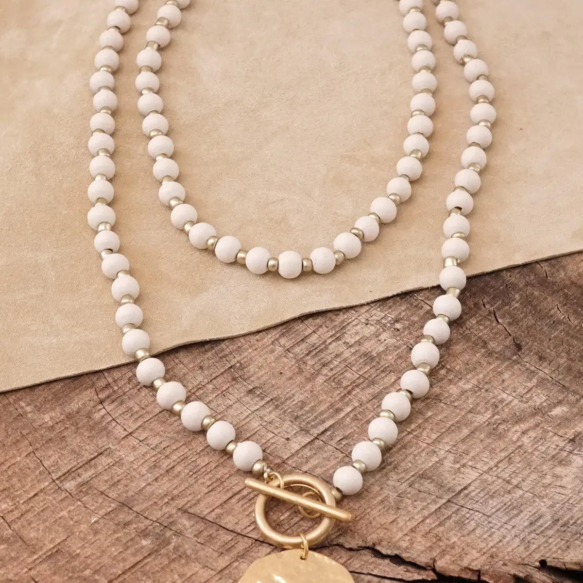 Opalina Wooden Beads Short Necklace