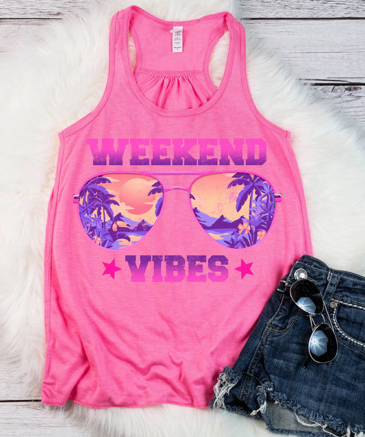 PREORDER - Weekend Vibes Tee